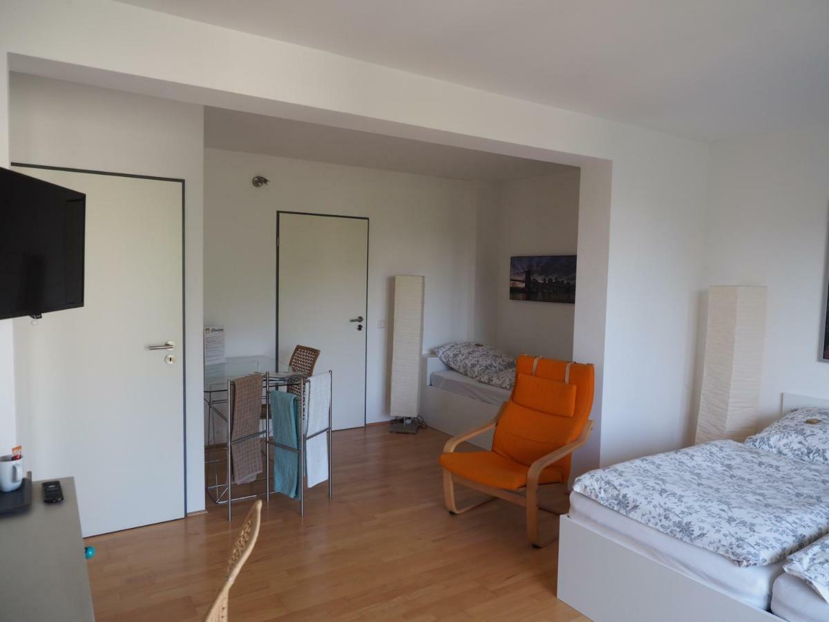 B8 - Just A Private Alloggio in famiglia