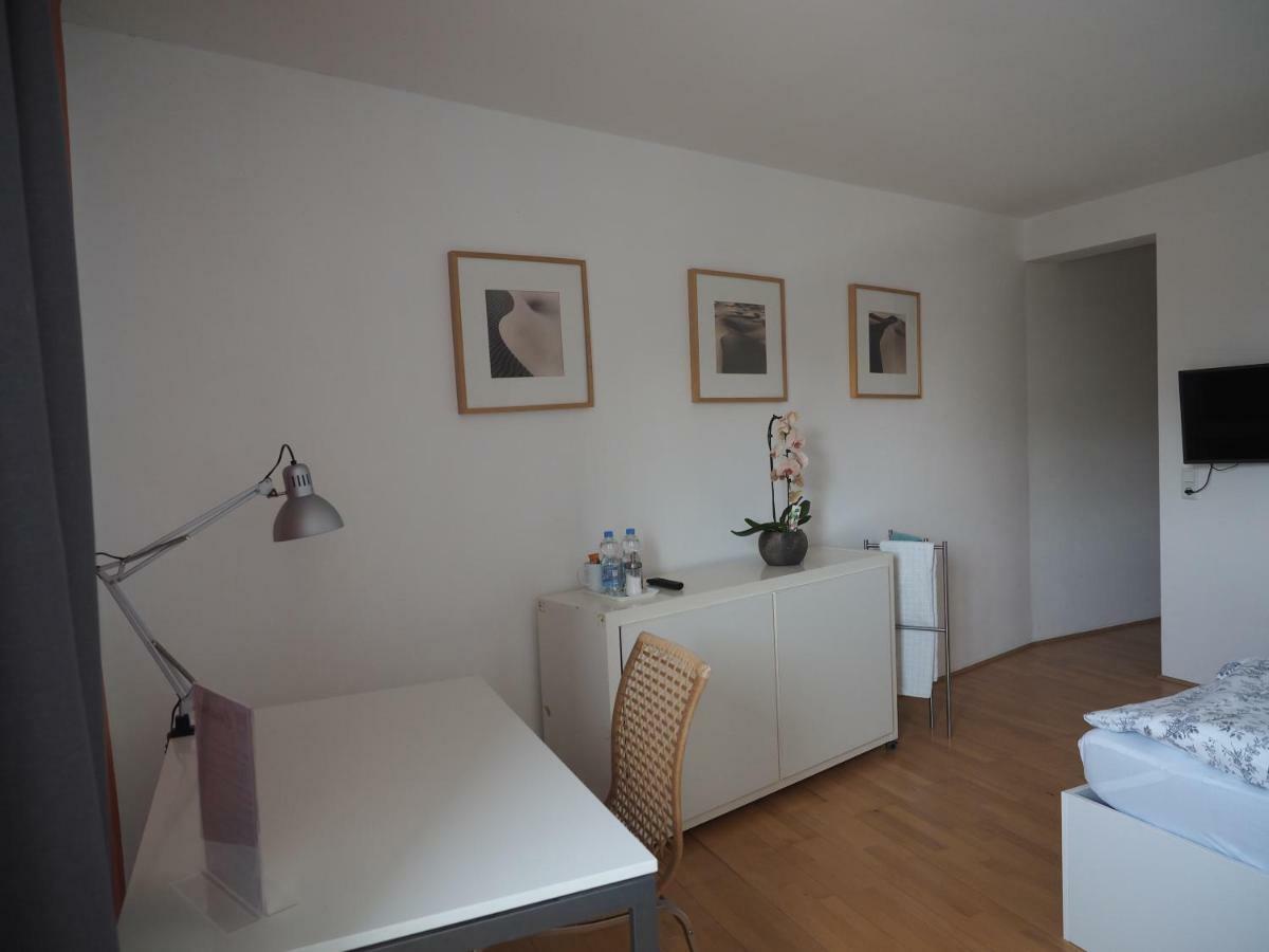 B8 - Just A Private Alloggio in famiglia